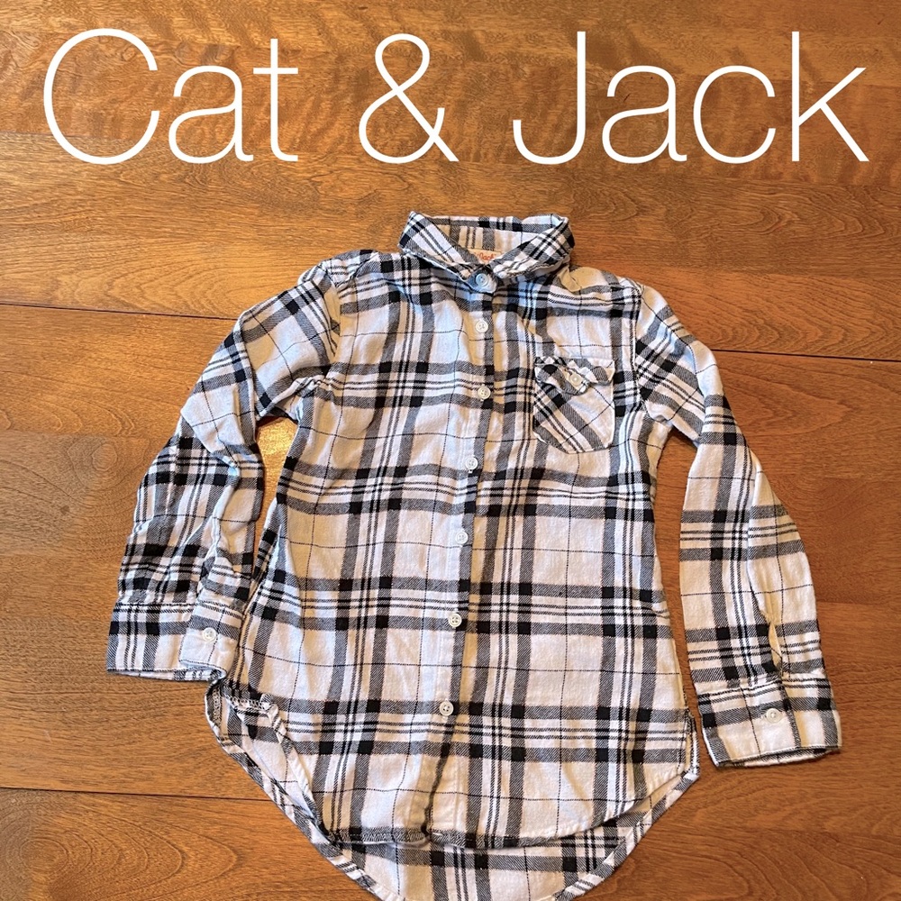 S (6/6x) Cat & Jack buttondown